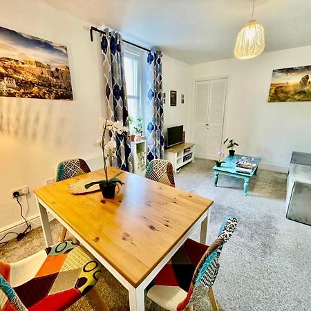 Cosy Authentic Flat In The Heart Of Galashiels Εξωτερικό φωτογραφία