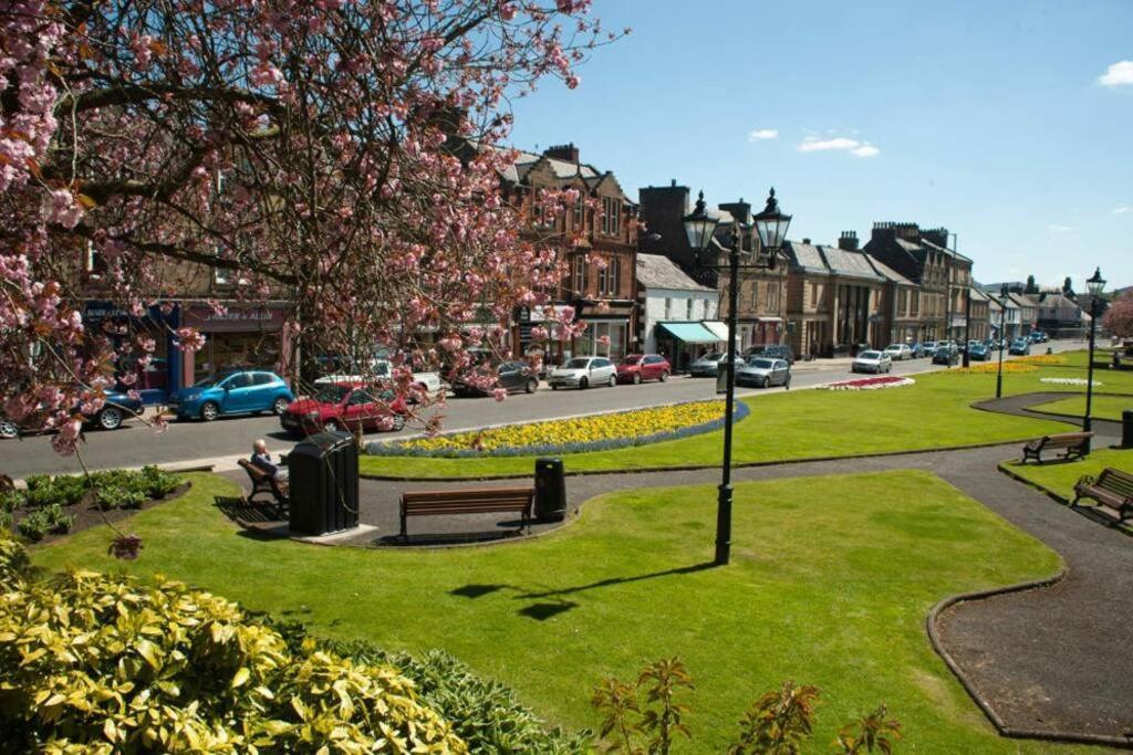 Cosy Authentic Flat In The Heart Of Galashiels Εξωτερικό φωτογραφία