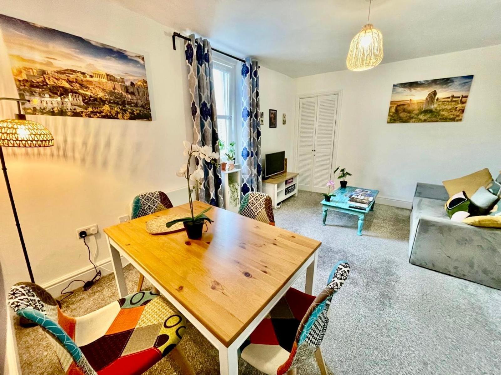 Cosy Authentic Flat In The Heart Of Galashiels Εξωτερικό φωτογραφία