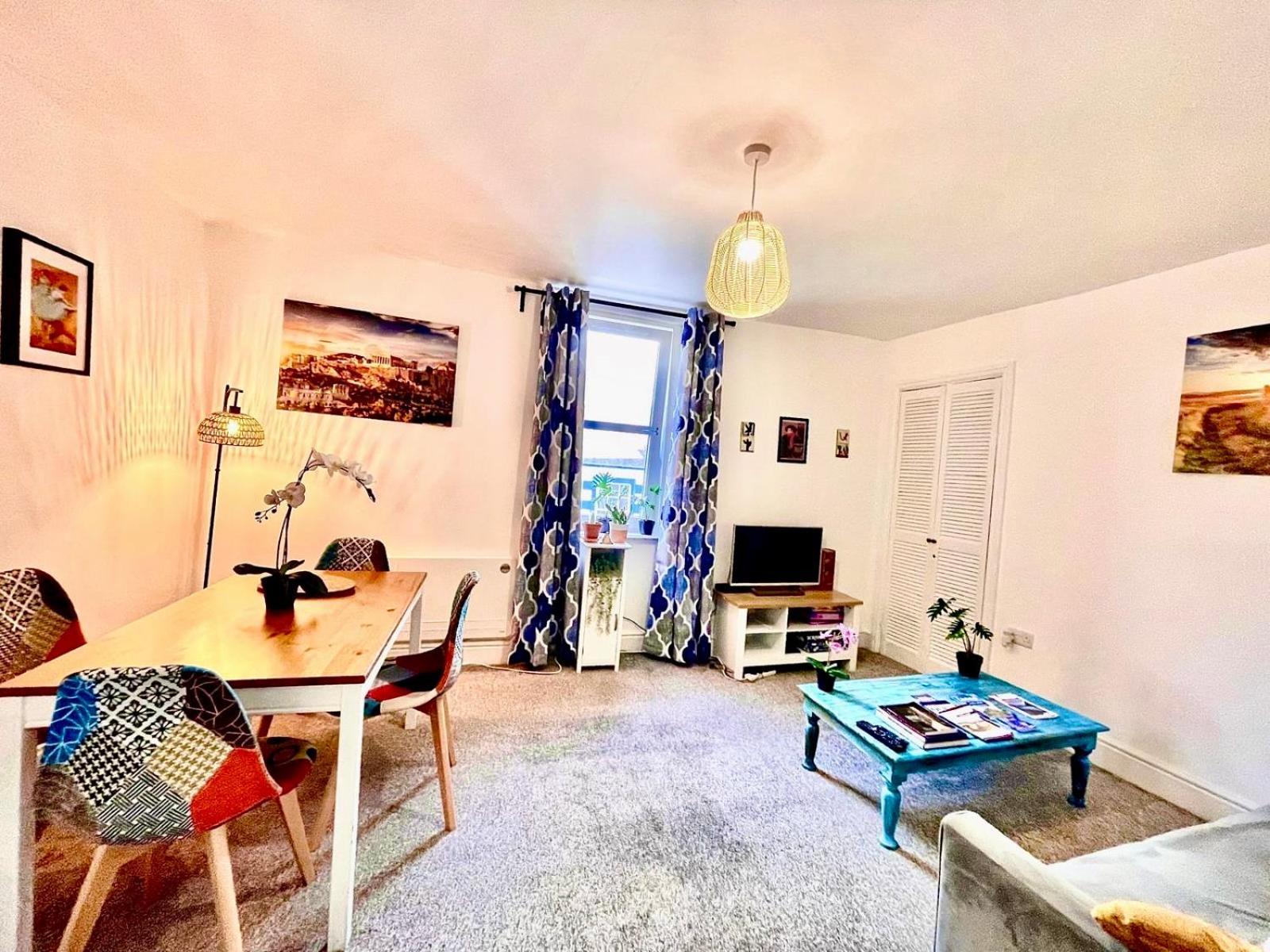 Cosy Authentic Flat In The Heart Of Galashiels Εξωτερικό φωτογραφία